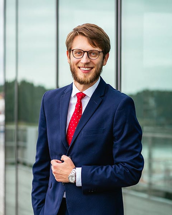 Damian Przybyłowski, radca prawny i licencjonowany doradca restrukturyzacyjny, wspólnik założyciel kancelarii